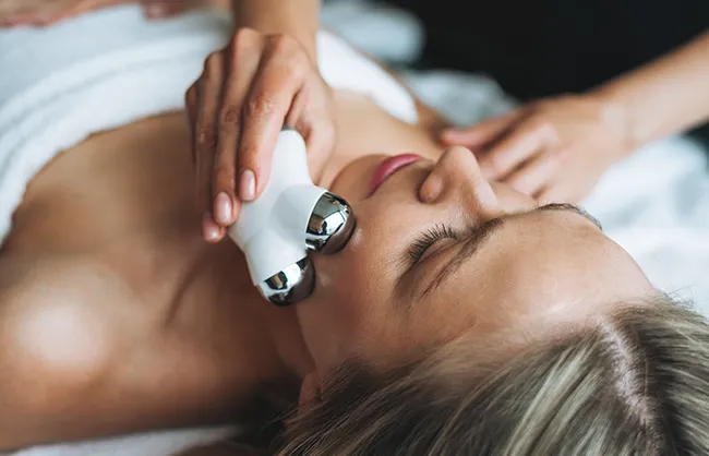 Shear Intrigue Facial